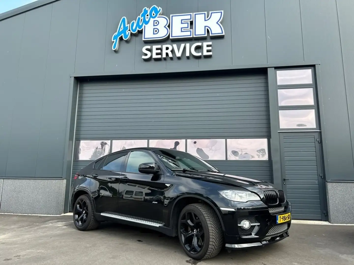 BMW X6 xDrive35i 3.0 24V SUV Fekete - 2