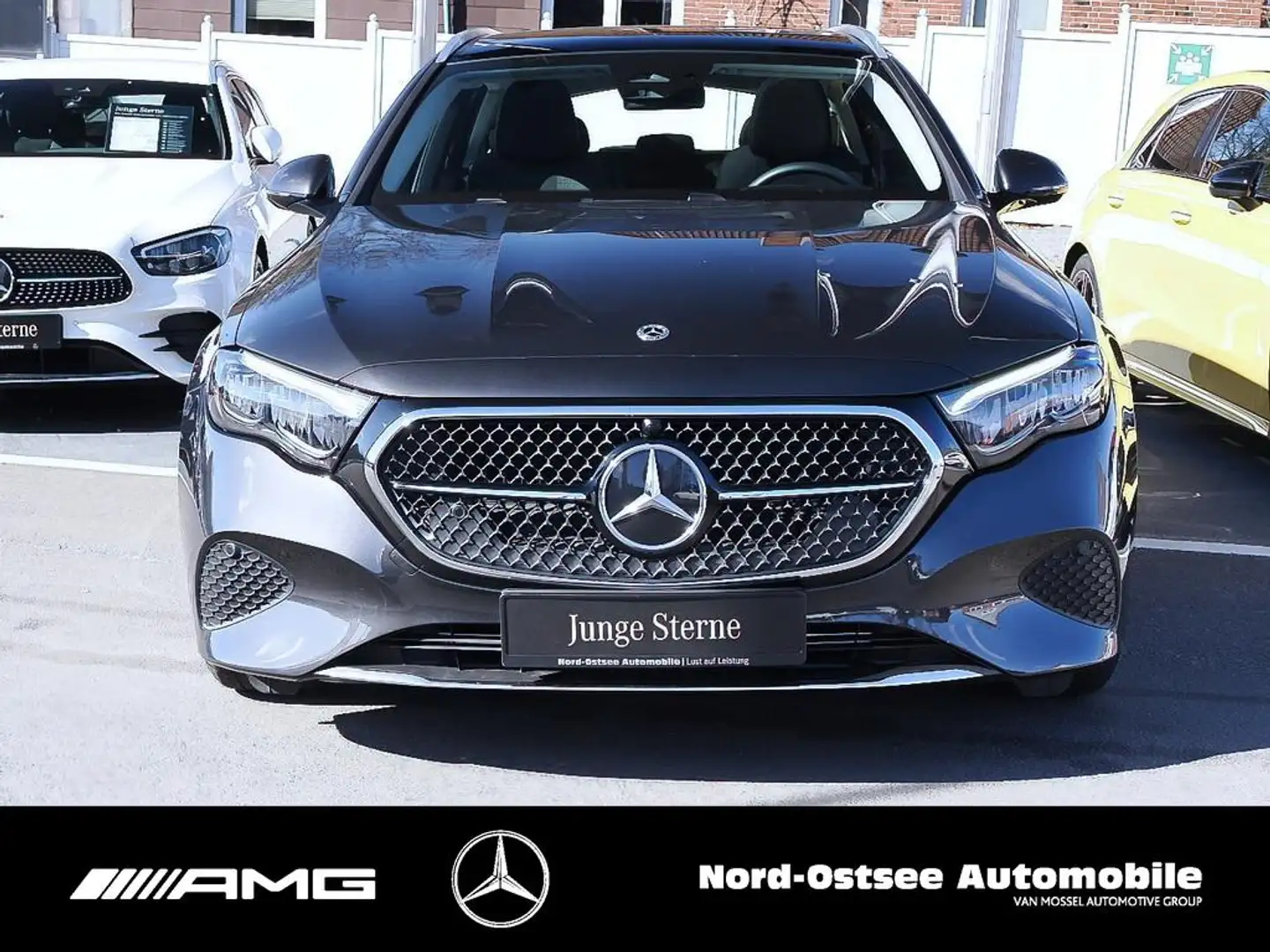 Mercedes-Benz E 220 d T Avantgarde Pano AHK 19" Distro Kamera Gris - 2