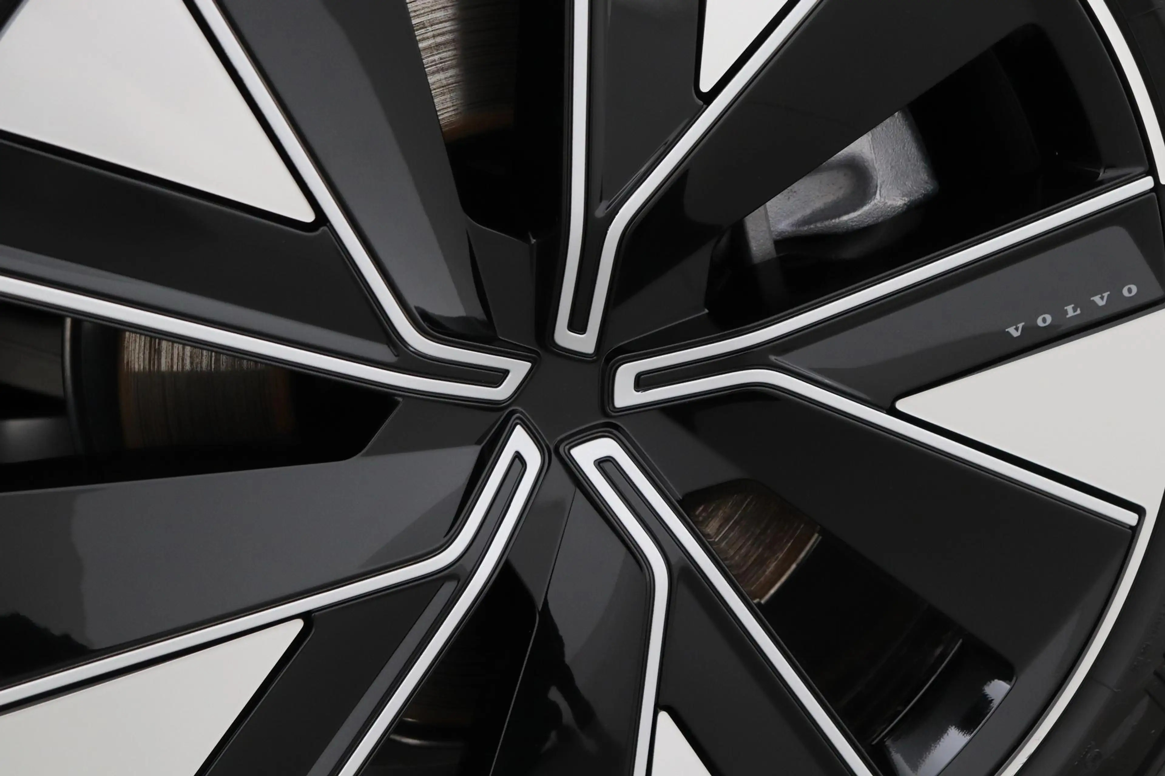 Volvo ES90 Single Motor Extended Range Plus 92 kWh | FACELIFT — photo 18