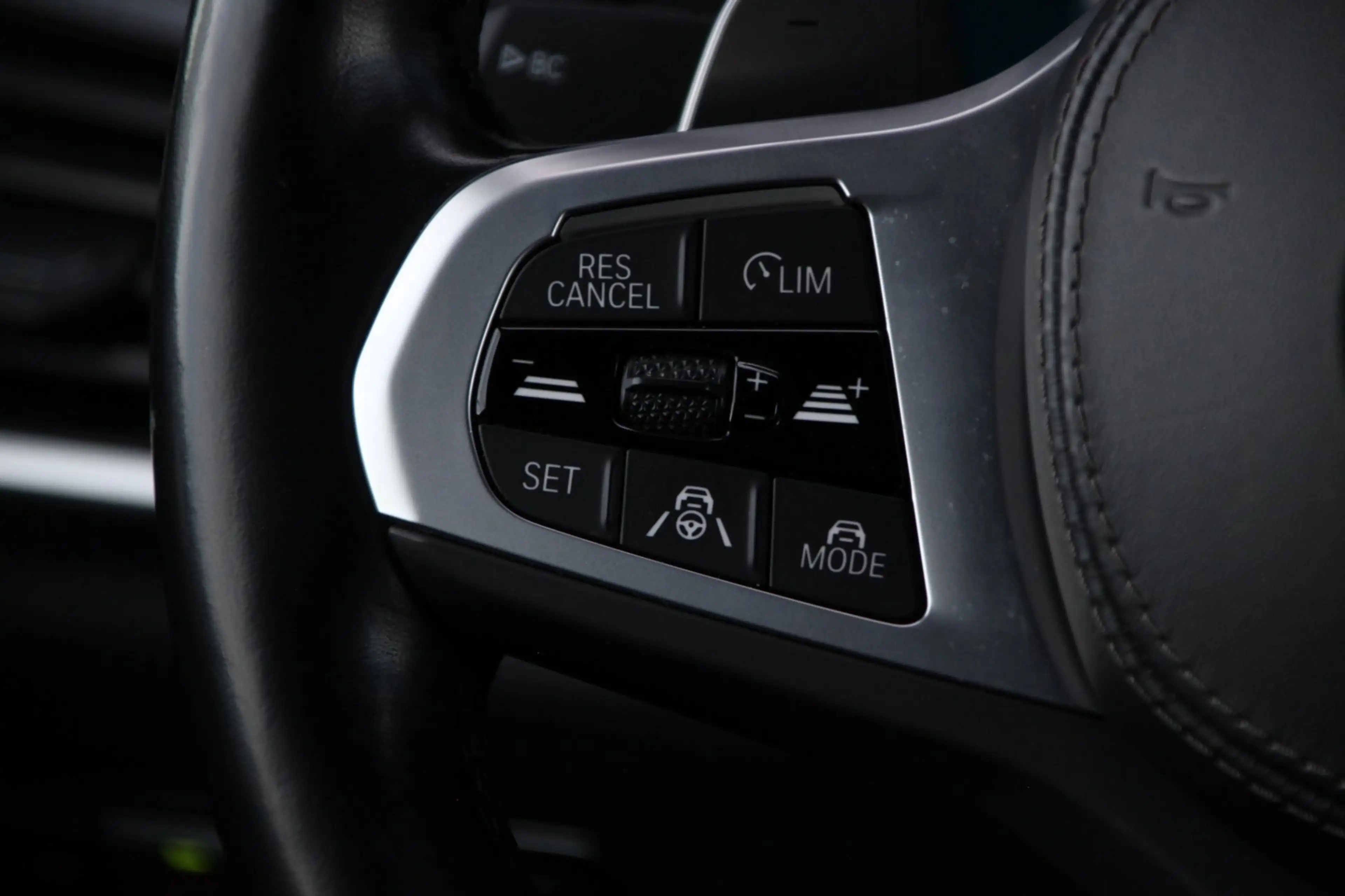BMW X5 XDrive45e High Executive | M | Apple carplay | Pan — photo 38