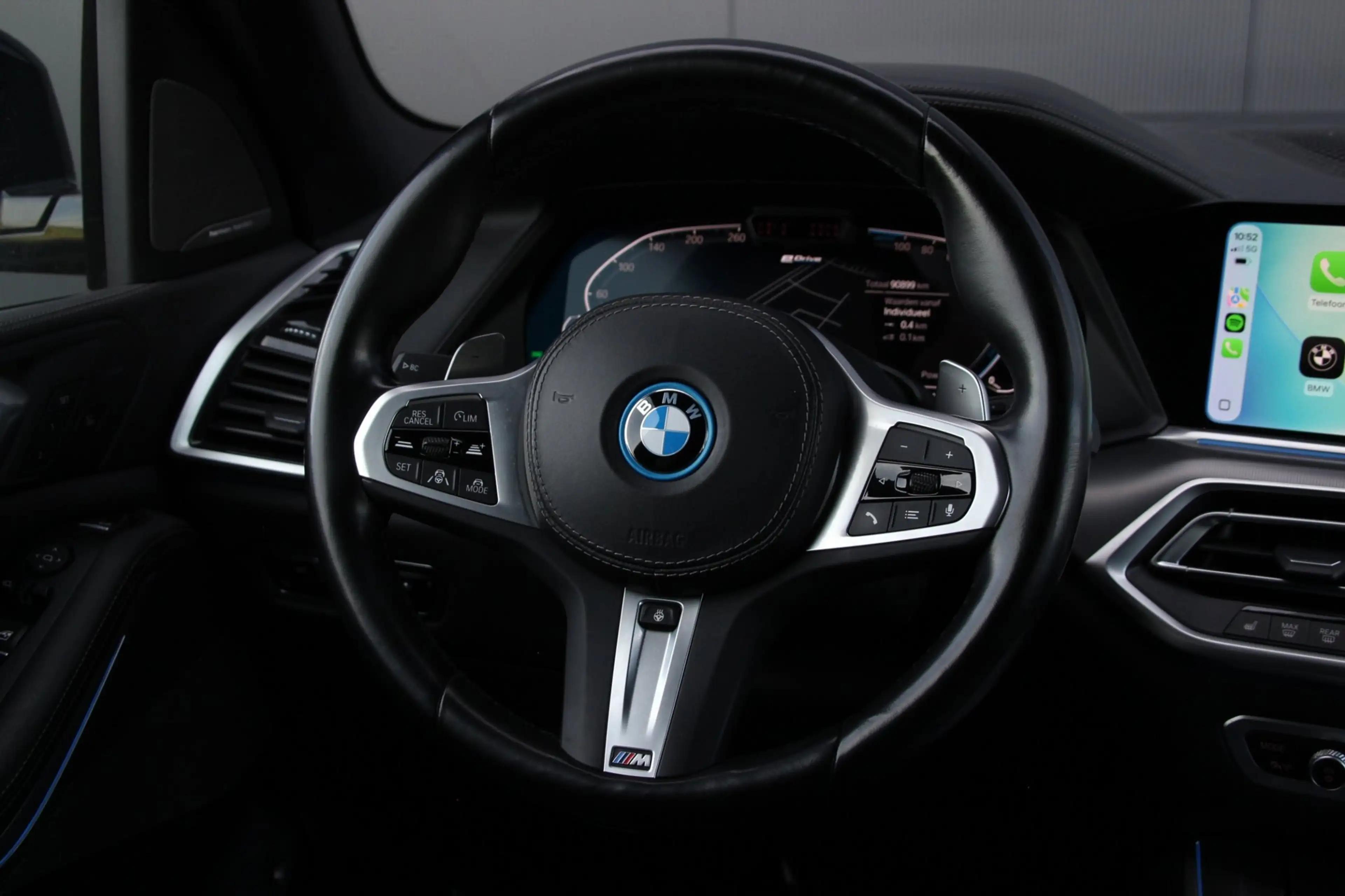 BMW X5 XDrive45e High Executive | M | Apple carplay | Pan — photo 37
