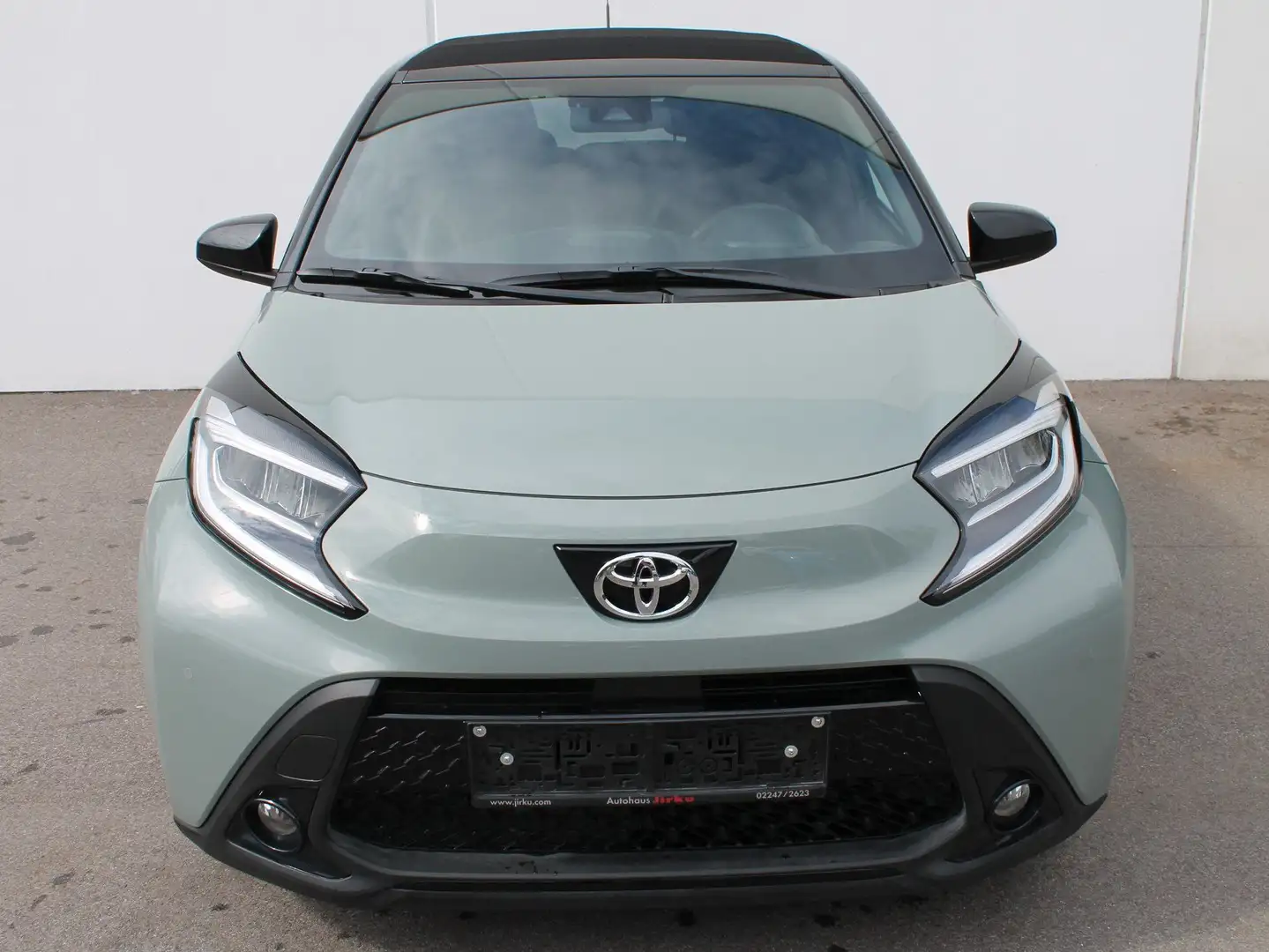 Toyota Aygo X Air 1,0 VVT-i Style CVT Verde - 2