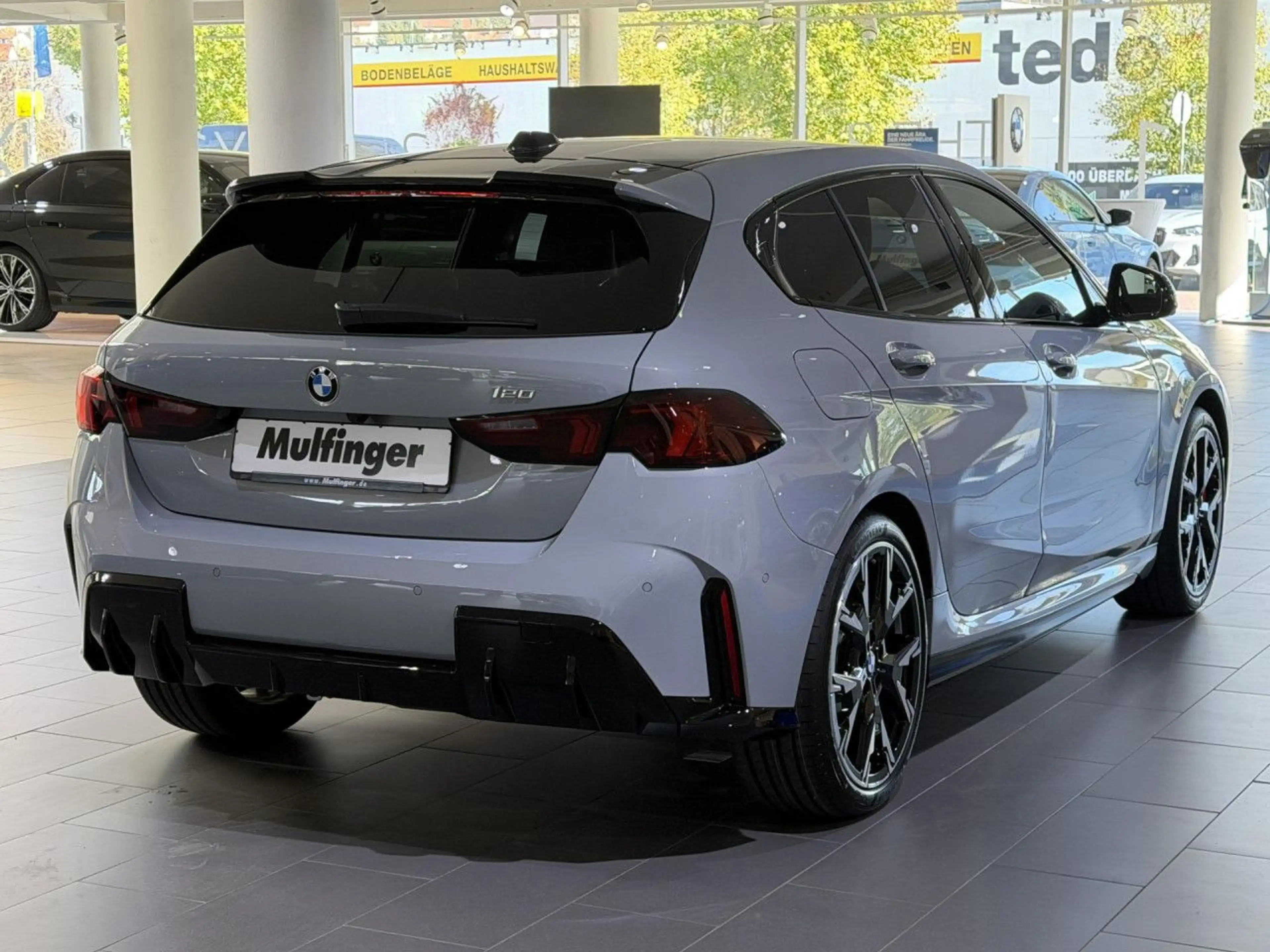 BMW 120 Sportpaket HUD Navi LED Klima PDC el. Fenster — photo 8