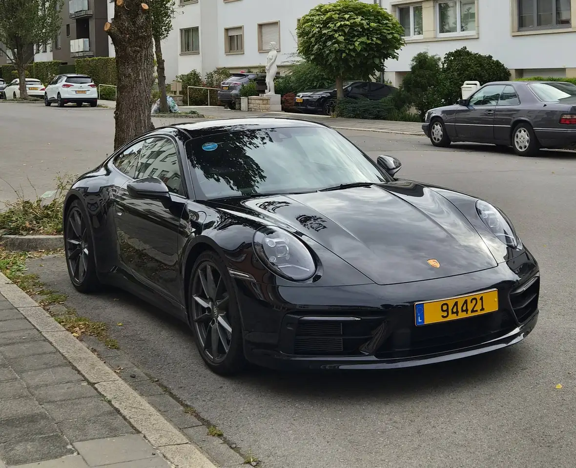 Porsche 992