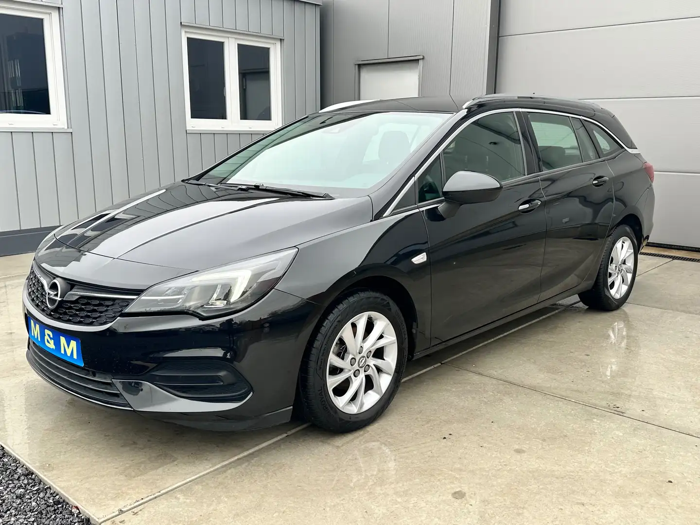 Opel Astra Astra 1.2 Turbo Sports Tourer ** 12 m garantie ** Noir - 1