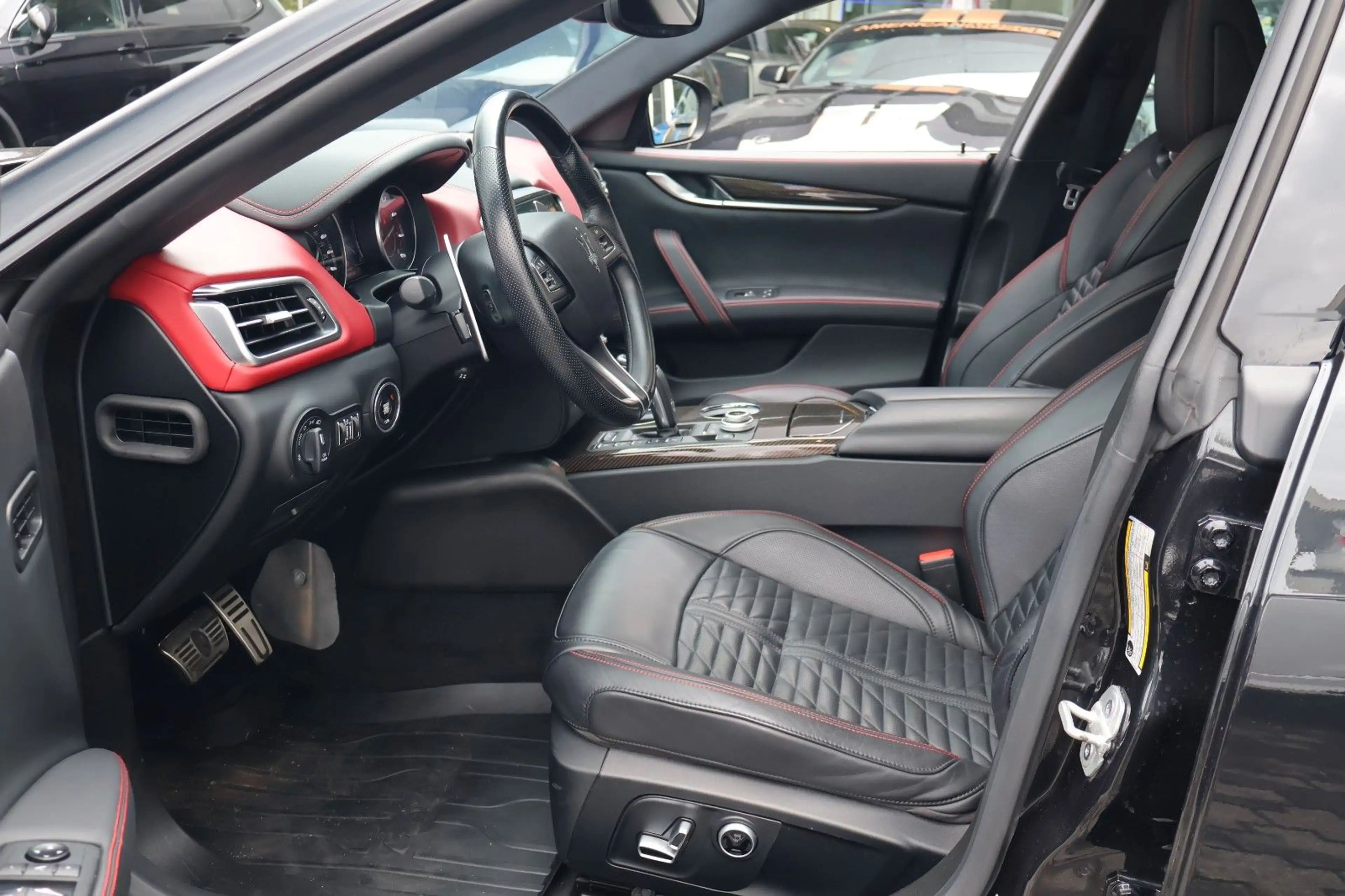 Maserati Ghibli 3.0 V6 MODENA S Q4 4WD/360°KAMERA/CARPLAY — photo 12