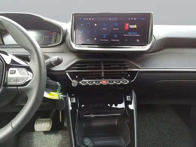 Peugeot 2008 view 12