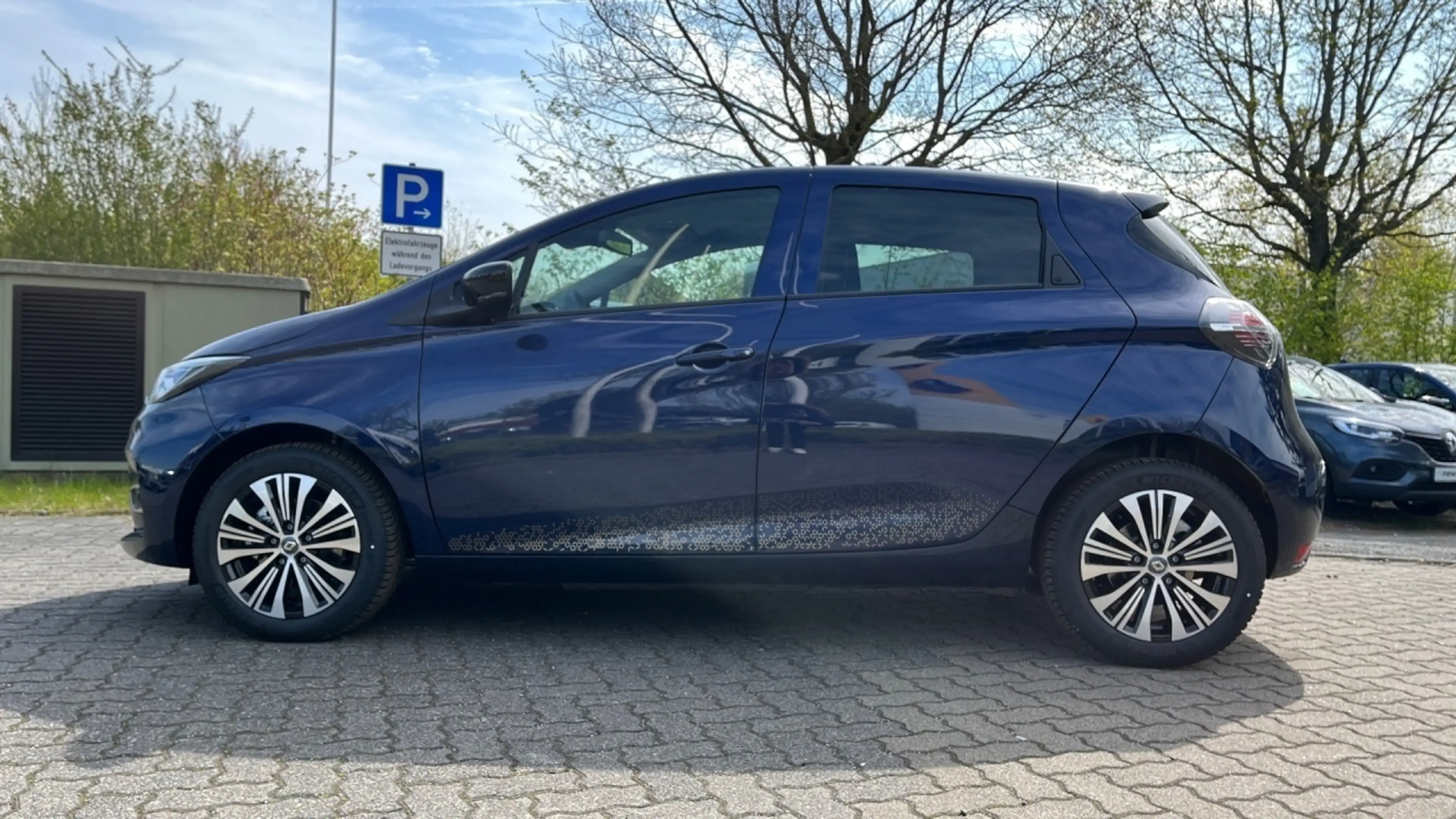 Renault ZOE R135 Iconic R135/EV 50 — photo 4