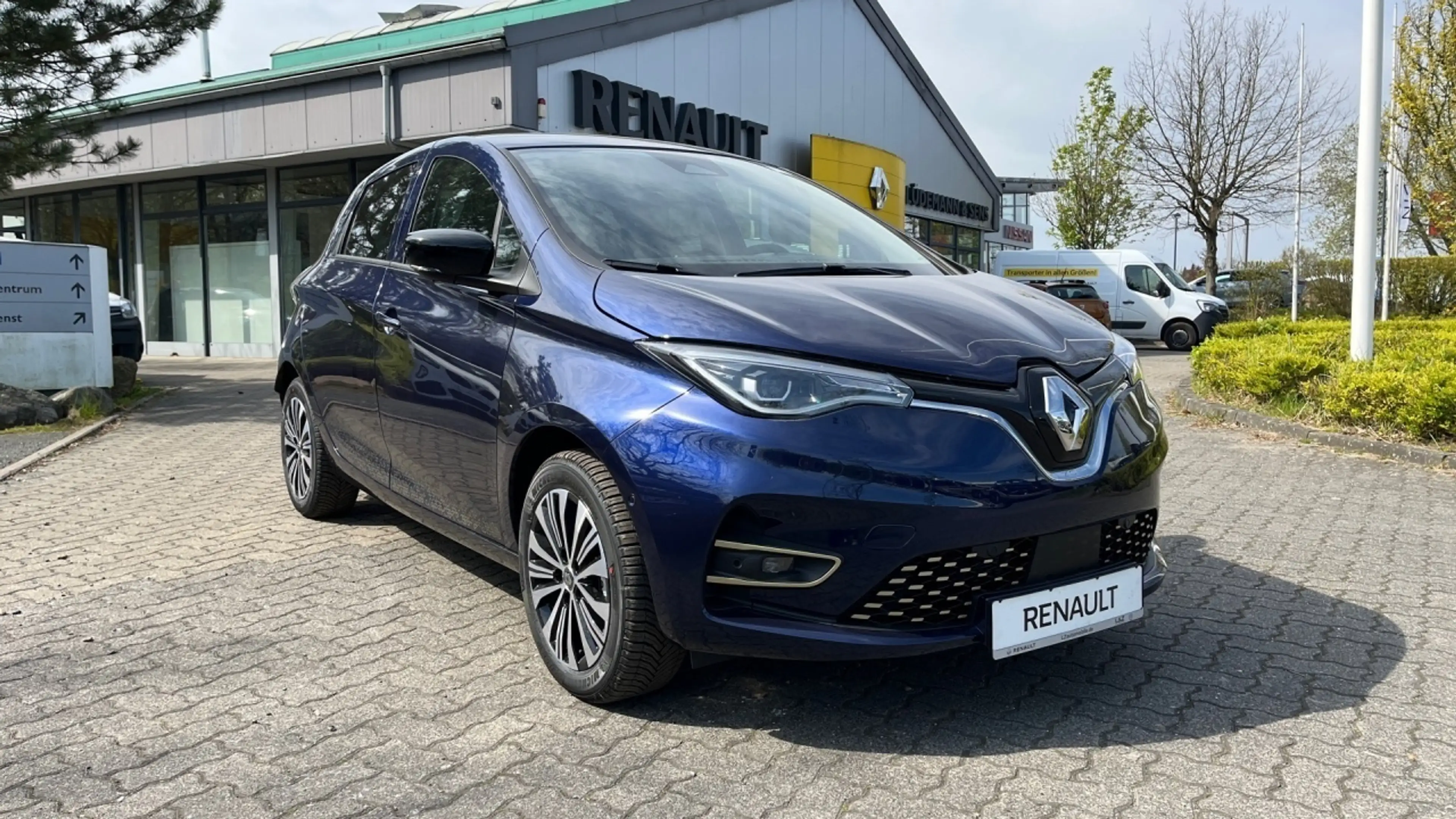 Renault ZOE R135 Iconic R135/EV 50 — photo 5