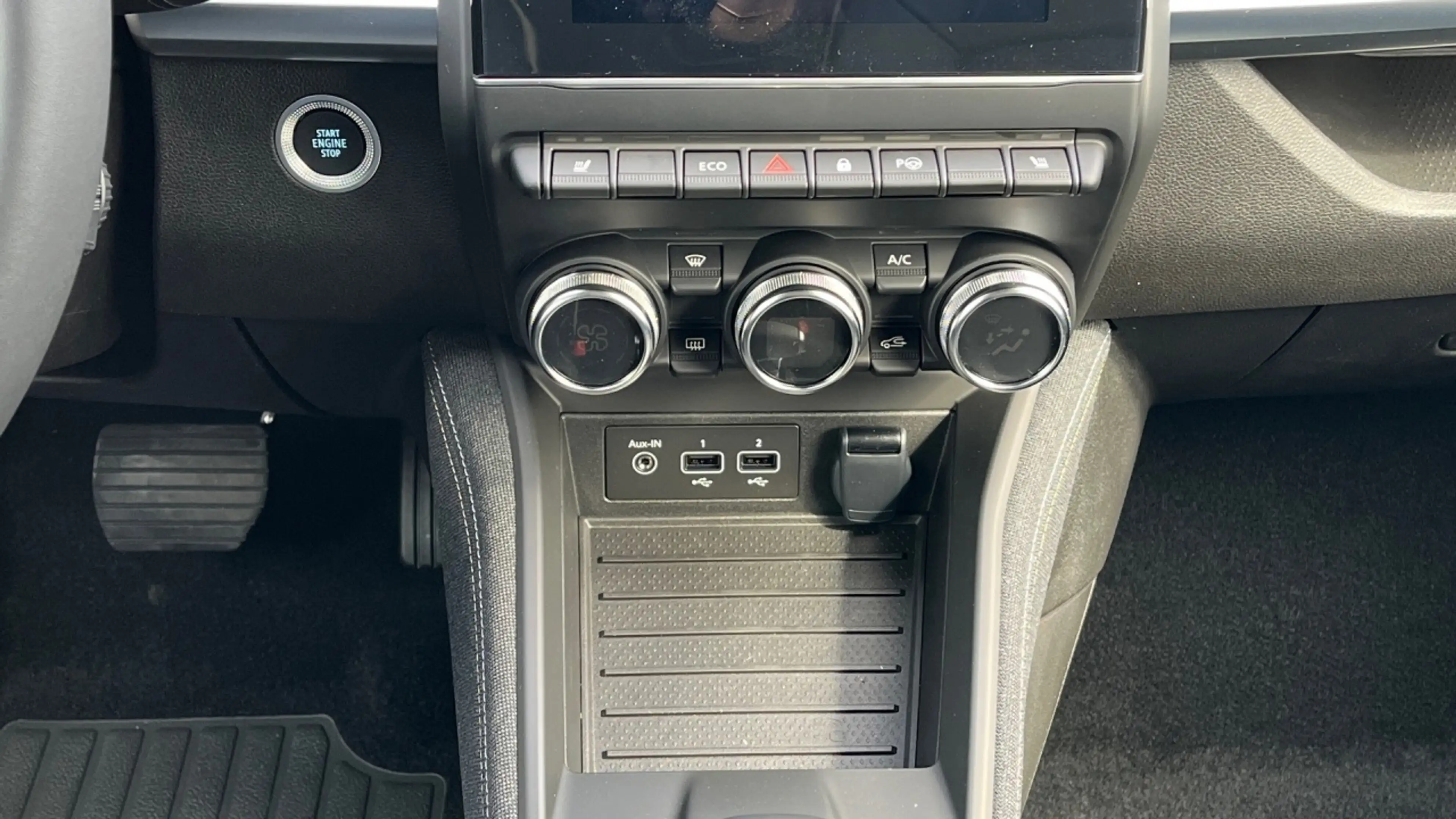 Renault ZOE R135 Iconic R135/EV 50 — photo 11