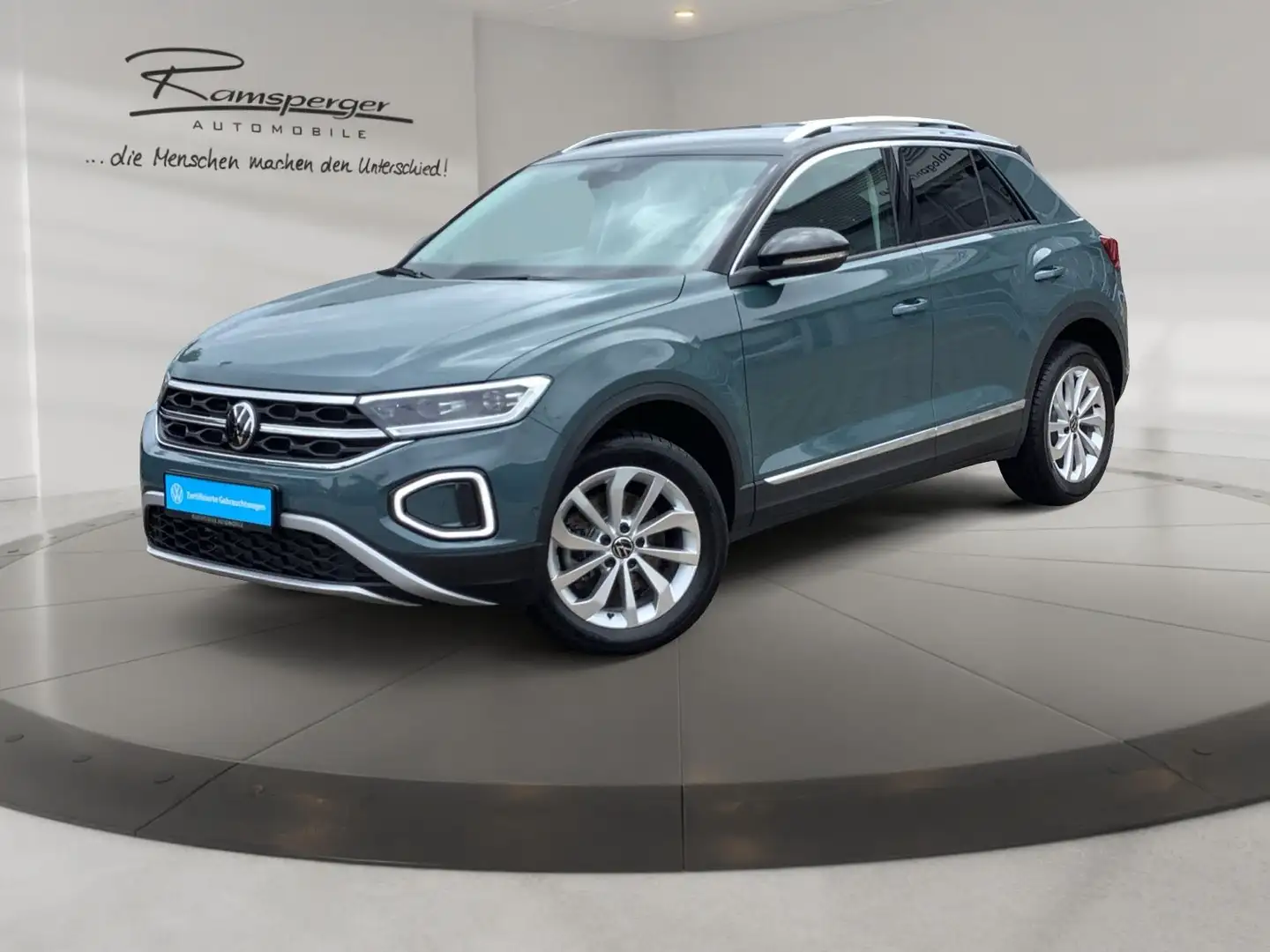 Volkswagen T-Roc 2.0 TDI DSG Style AHK ACC LED Navi Kamera Blau - 2