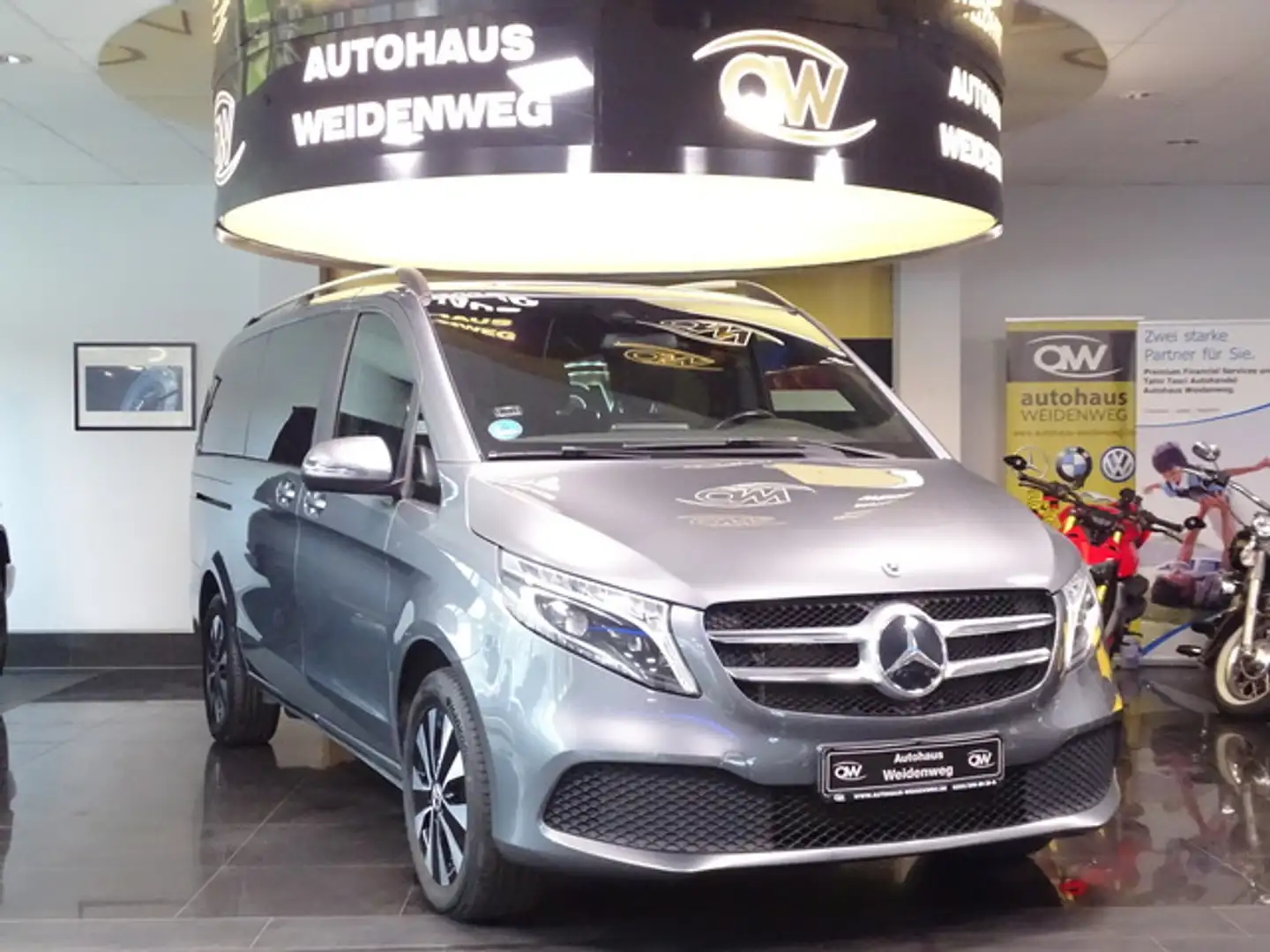 Mercedes-Benz V 250 d 4M Lang Sport Navi LED Cam AHK 41172 KM Gris - 1