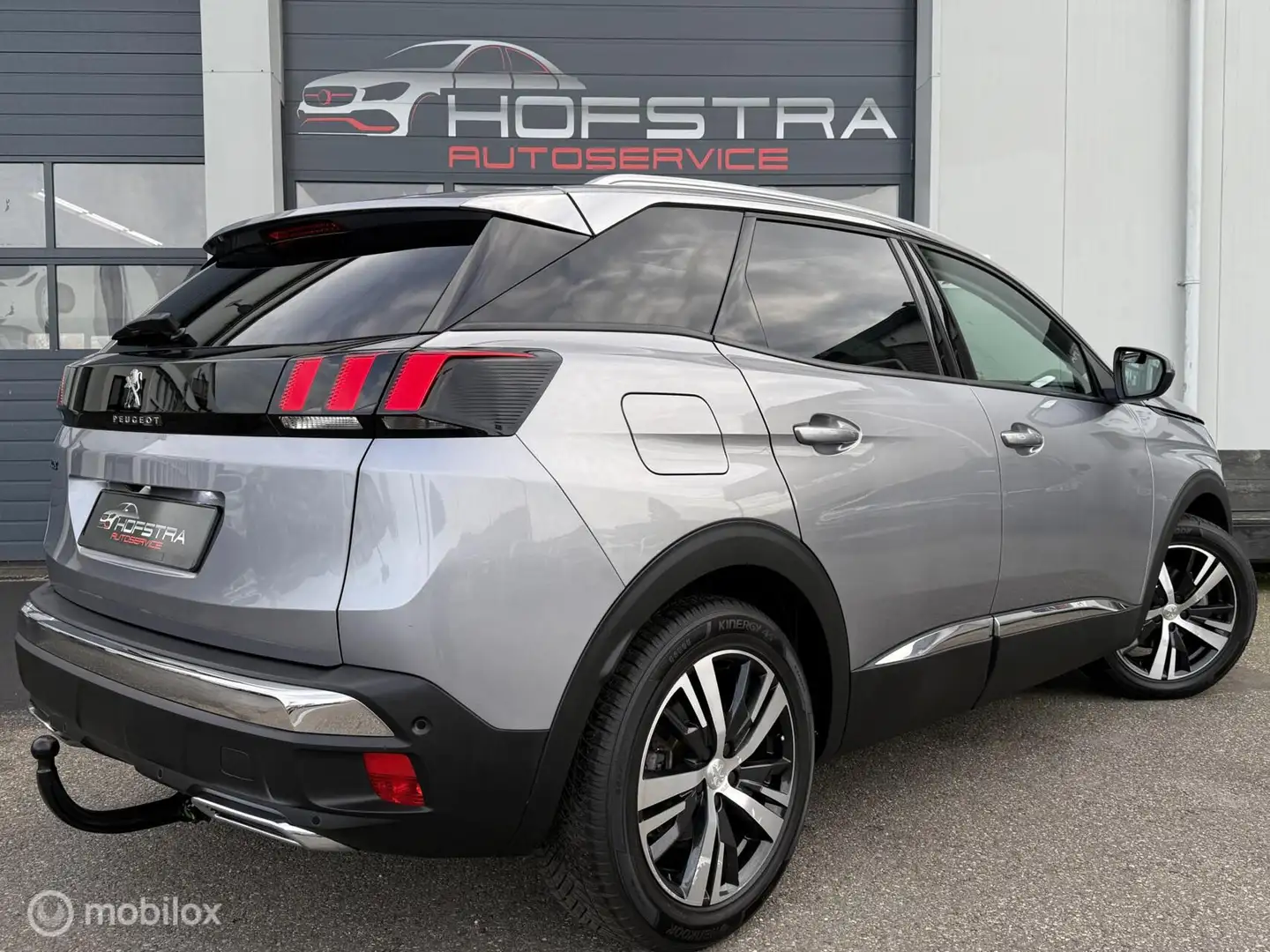 Peugeot 3008 1.6 e-THP Aut. Pano Trekhk CarPlay Led 165Pk! Gris - 2