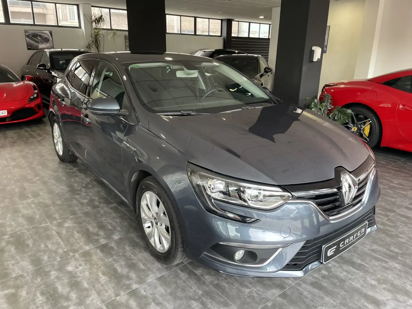 Renault Megane 1.3 TCe GPF Limited 85kW Blau - 2