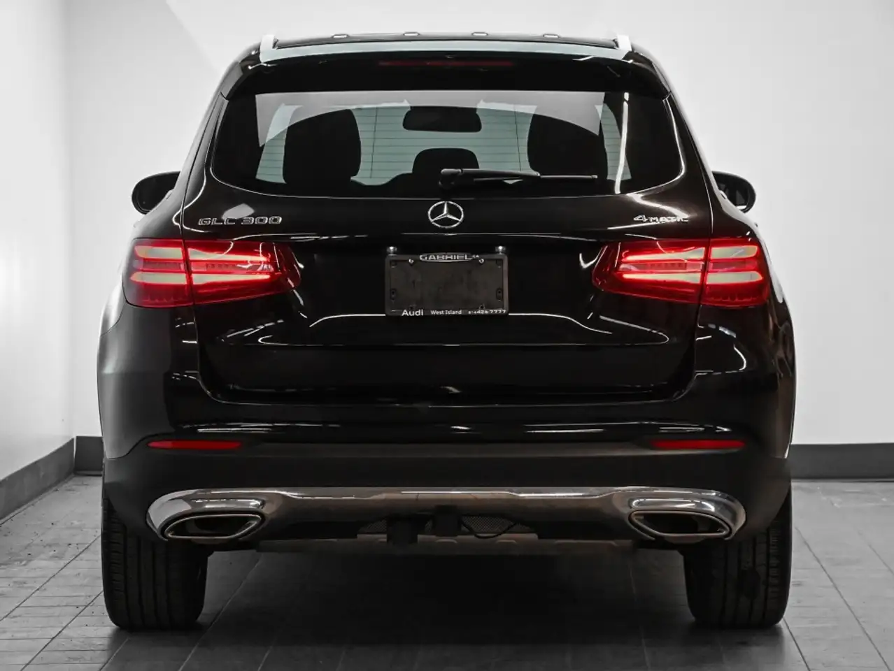 Mercedes-Benz GLC снимка Mercedes-Benz GLC