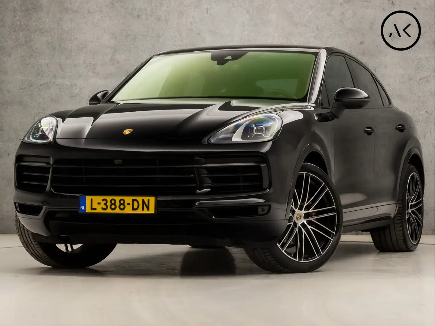 Porsche Cayenne Coupé 3.0 E-Hybrid SportDesign 476Pk Automaat (PAN Noir - 1