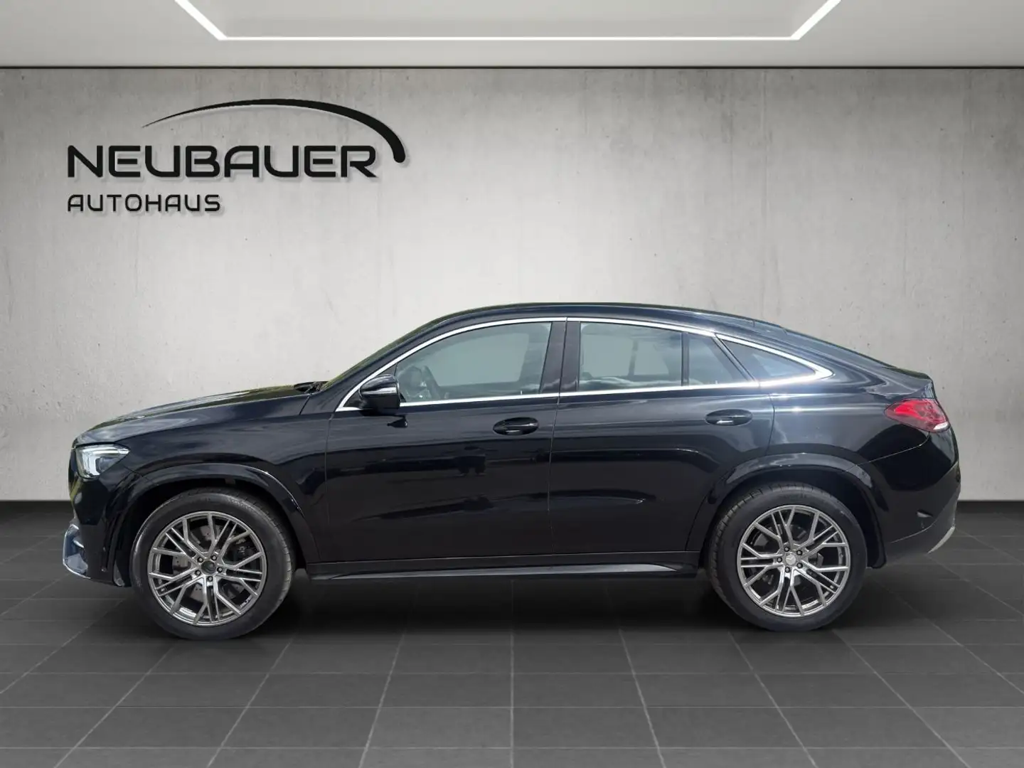 Mercedes-Benz GLE 350 d 4MATIC Coupé AMG Line Distr Shz PTS Weiß - 2