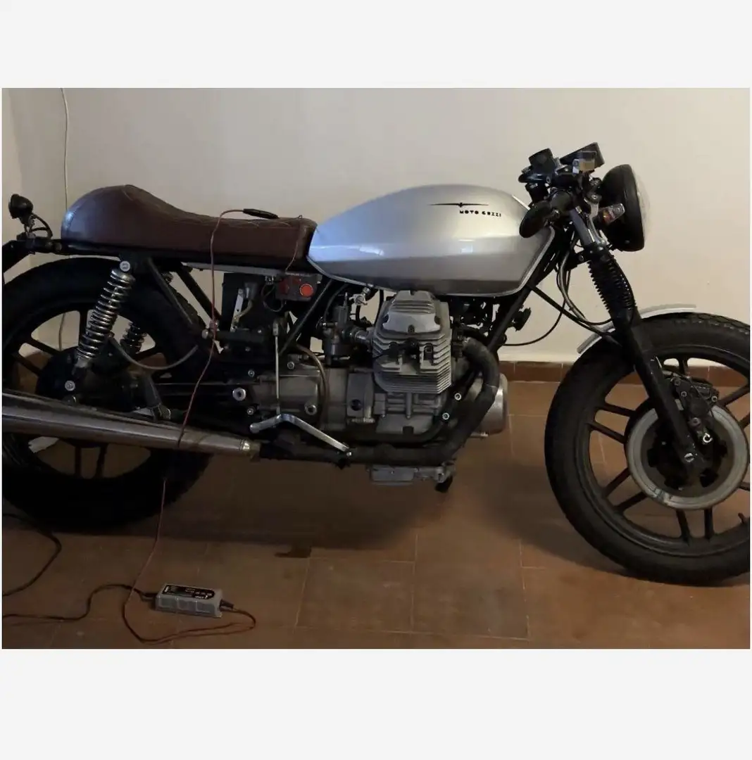 Moto Guzzi V 35 Cafe racer / Custom Argento - 2
