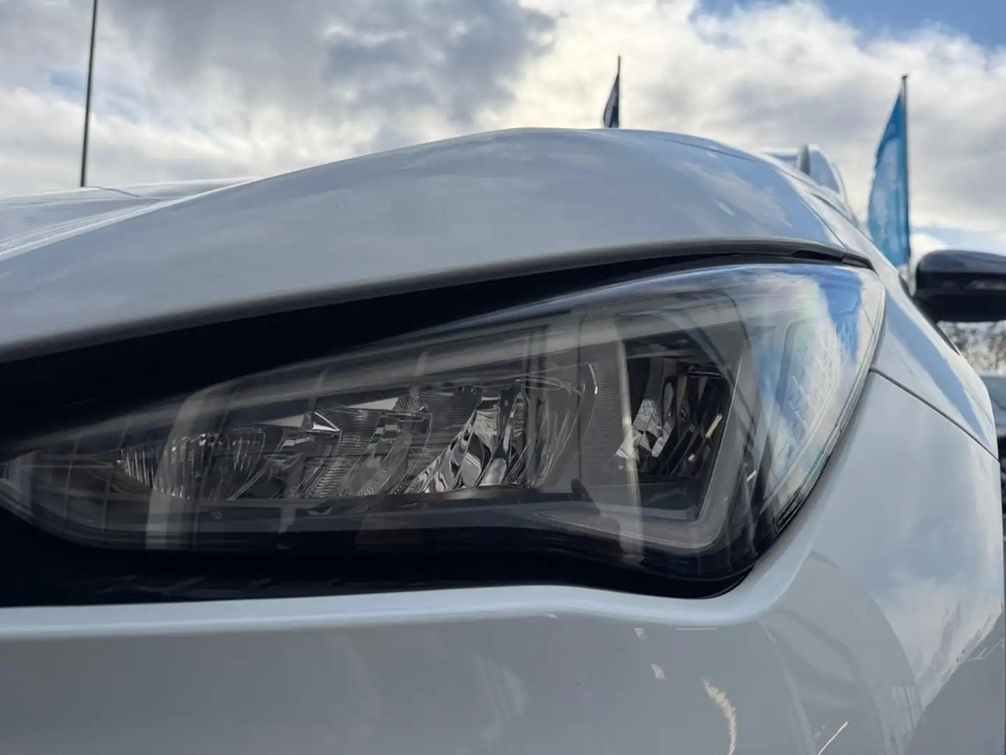 CUPRA Born 170 KW Weiß - 2