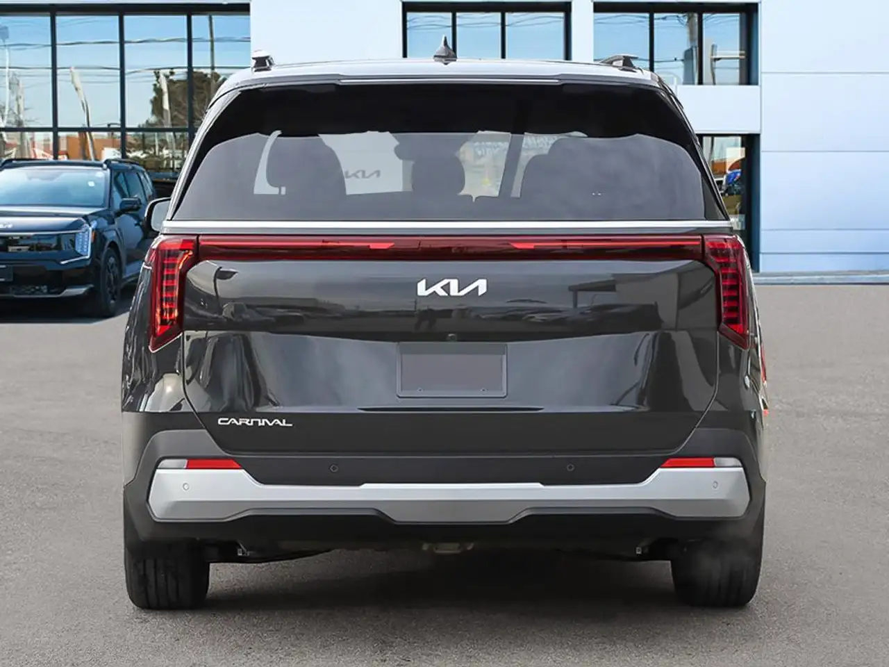 Kia Carnival снимка Kia Carnival