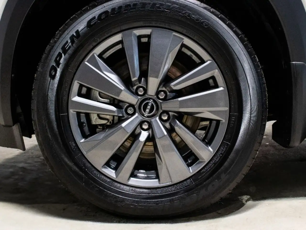 Nissan Pathfinder снимка Nissan Pathfinder