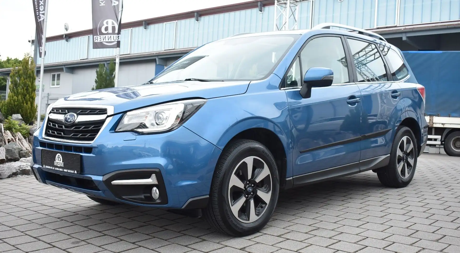 Subaru Forester Exclusive / Pano / AHK Blau - 2