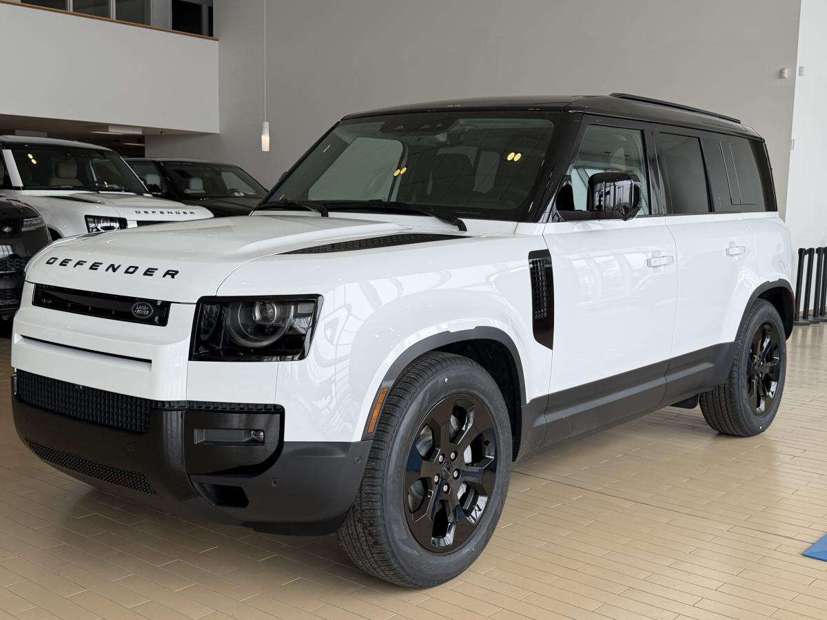 2026 Land Rover Defender 110 P300 S