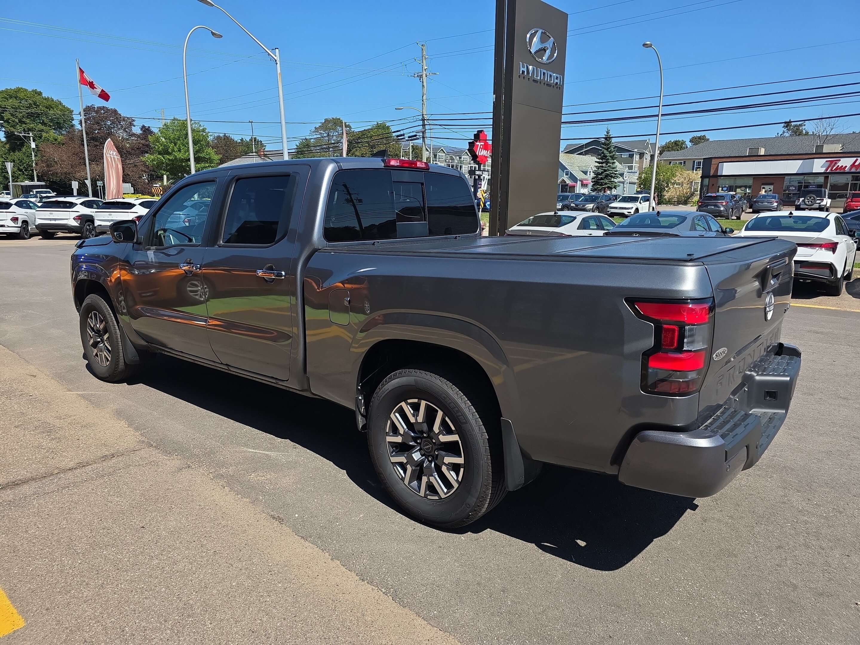 2025 Nissan Frontier SL — снимка 1