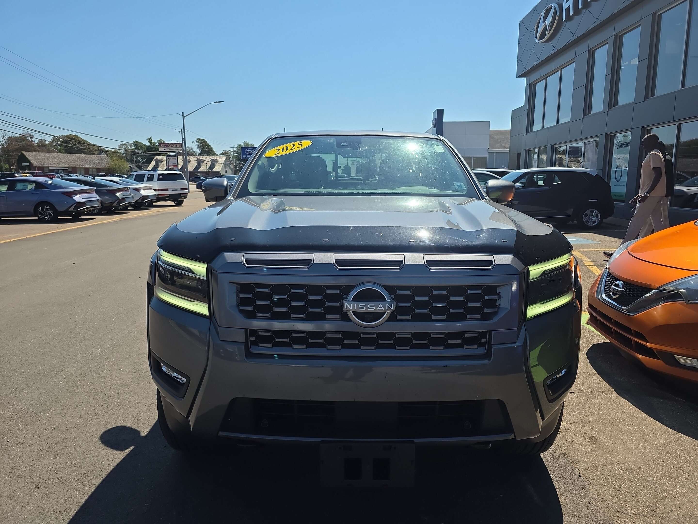 2025 Nissan Frontier SL — снимка 1
