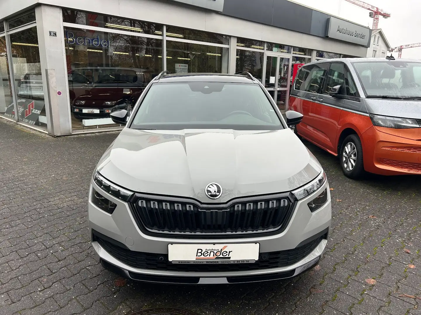 Skoda Kamiq Monte Carlo DSG PANO LED ACC VIRTUELL NAVI Grau - 2