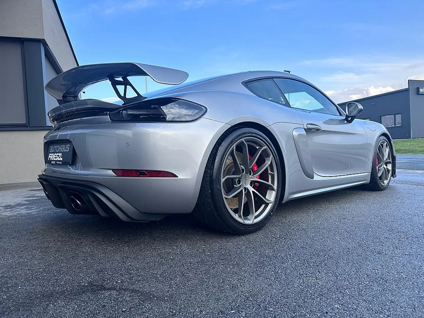 Porsche Cayman 718 Cayman GT4 Argent - 2