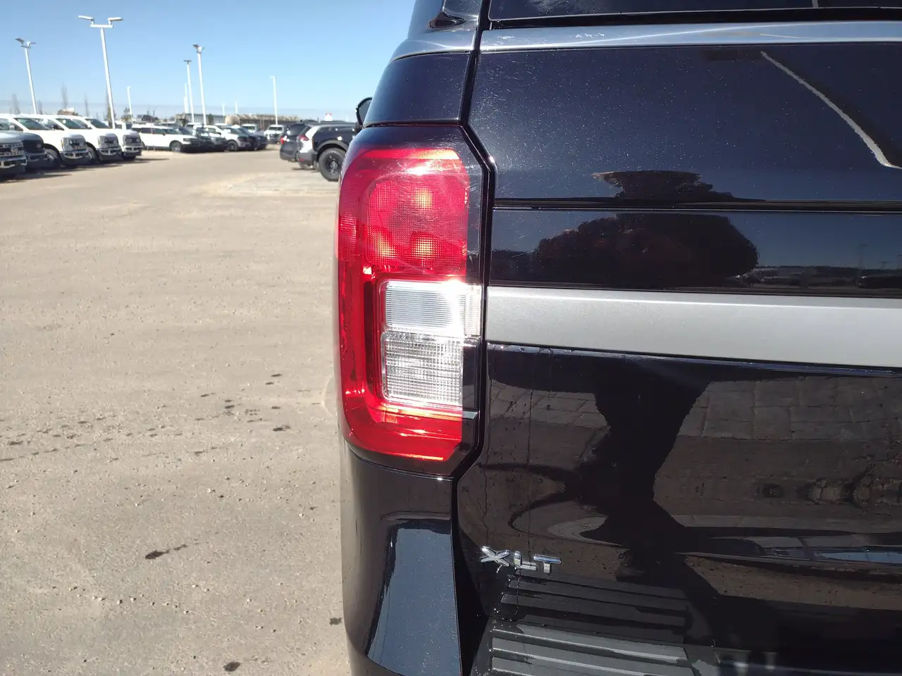 Ford Expedition снимка Ford Expedition