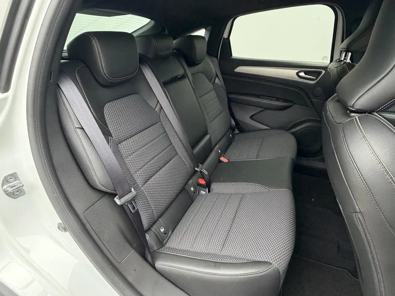 Renault Arkana Nieuw 1.6 E-Tech full hybrid 145 techno Automaat C, миниатюра 14