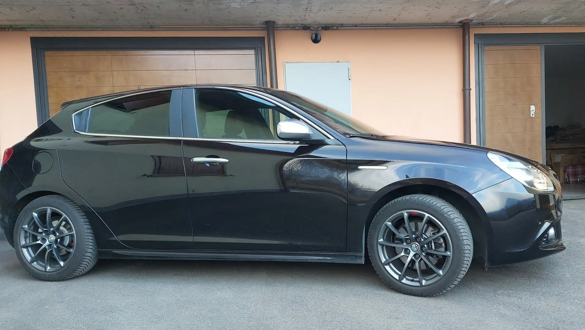 Alfa Romeo Giulietta 2.0 jtdm Exclusive 150cv E5+ - 1
