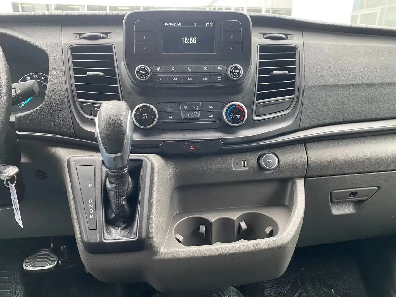 Ford Transit снимка Ford Transit
