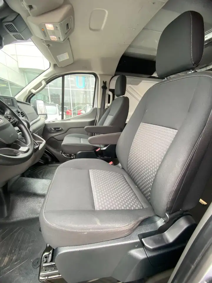 Ford Transit снимка Ford Transit