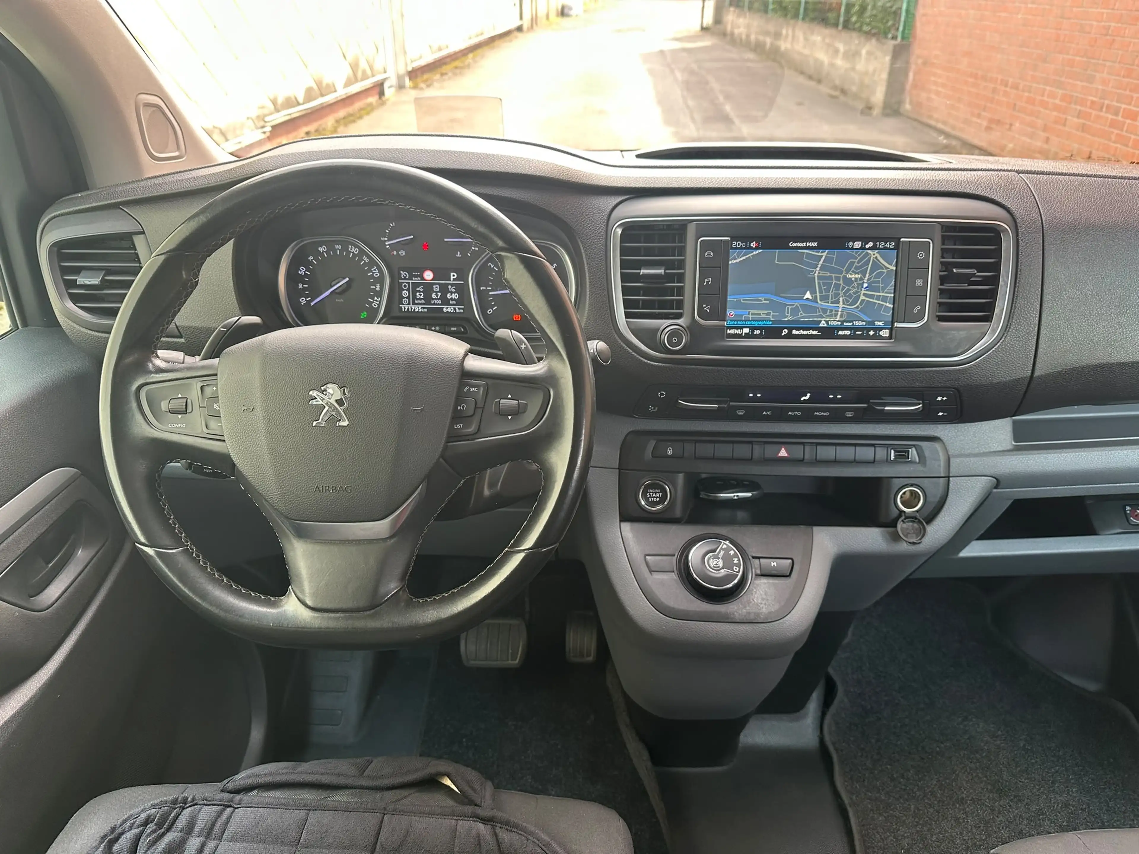 Peugeot Expert 2.0 BlueHDi L2 Standard Premium CU S — photo 9