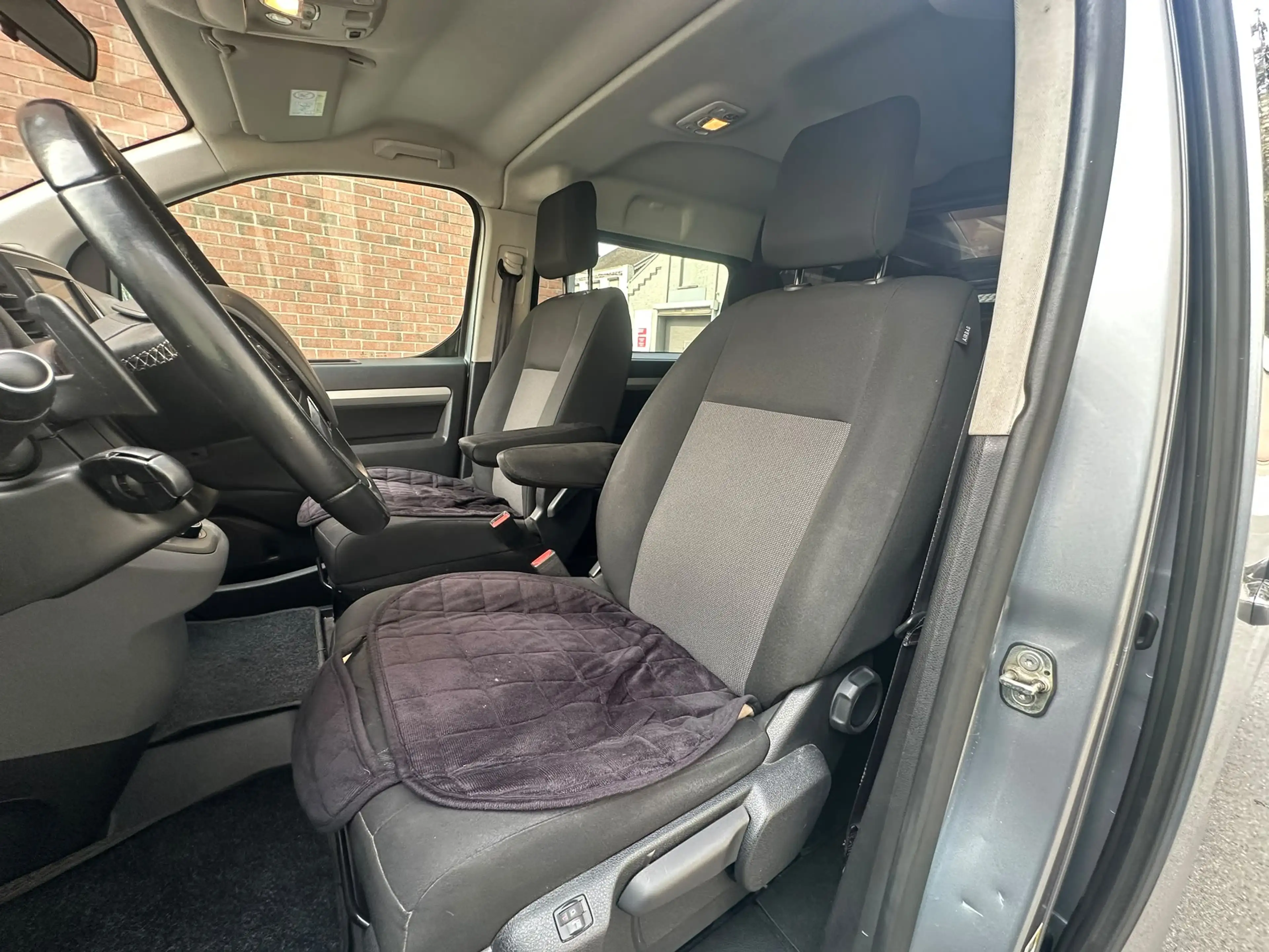 Peugeot Expert 2.0 BlueHDi L2 Standard Premium CU S — photo 12