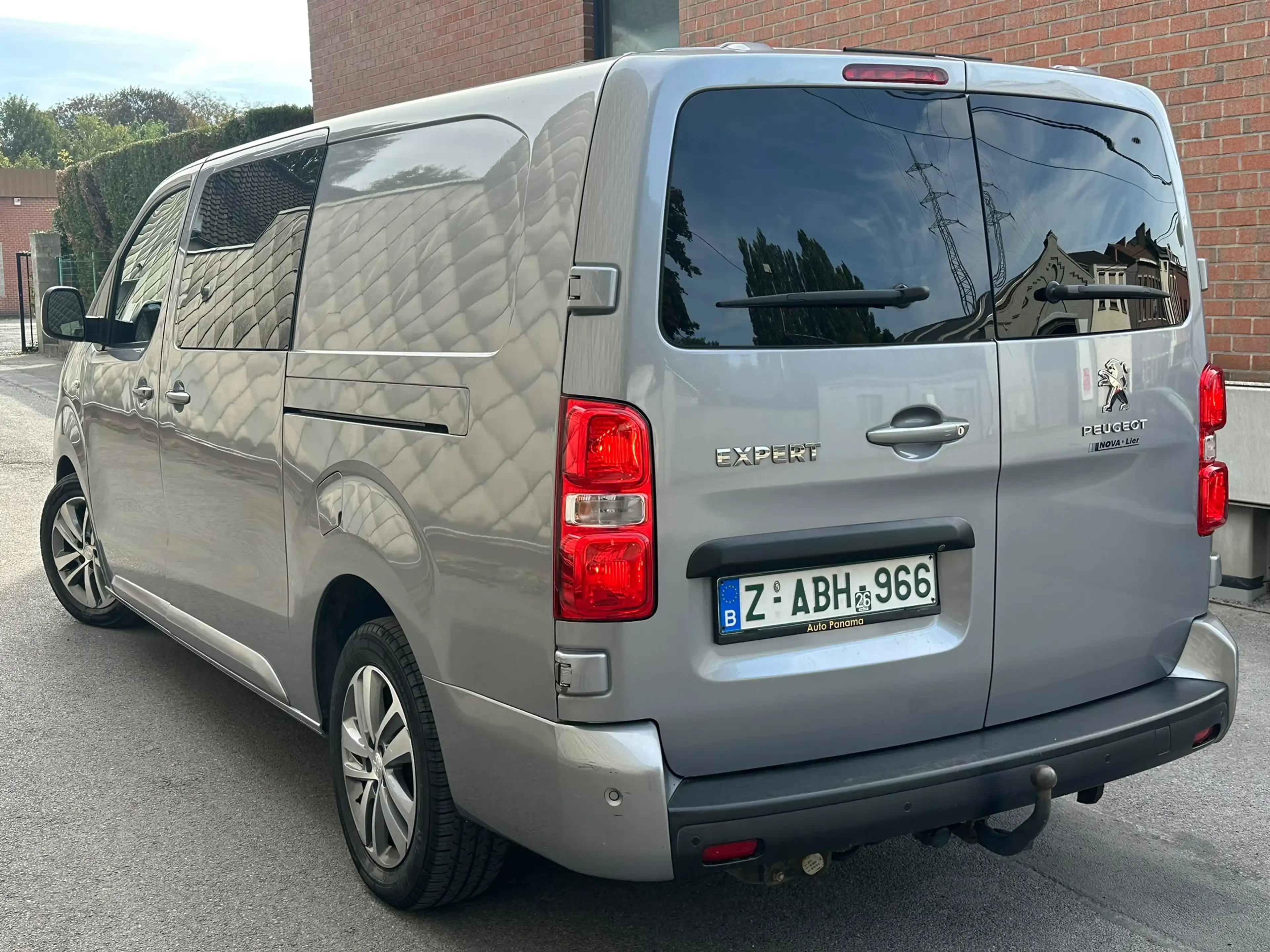 Peugeot Expert 2.0 BlueHDi L2 Standard Premium CU S — photo 8