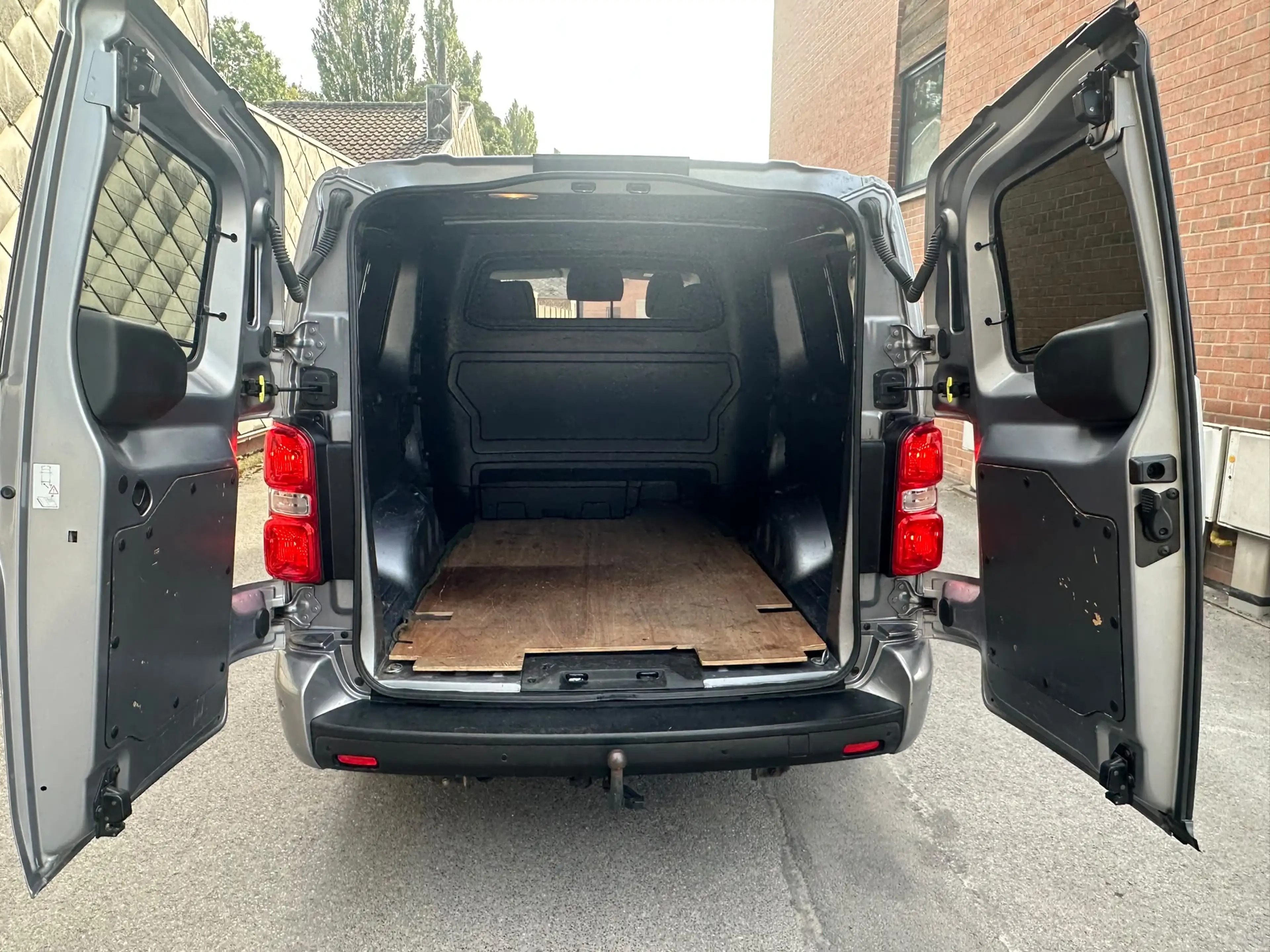 Peugeot Expert 2.0 BlueHDi L2 Standard Premium CU S — photo 14