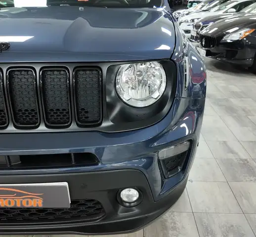 Jeep Renegade view 8