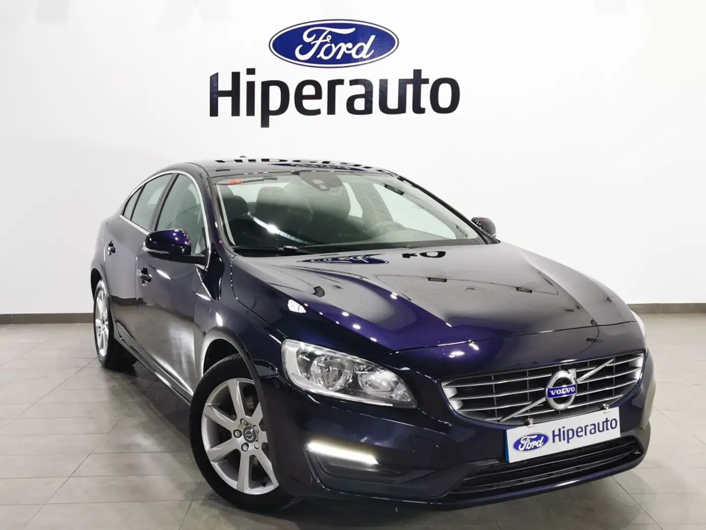 Volvo S60 D3 Momentum 150 Синій - 1