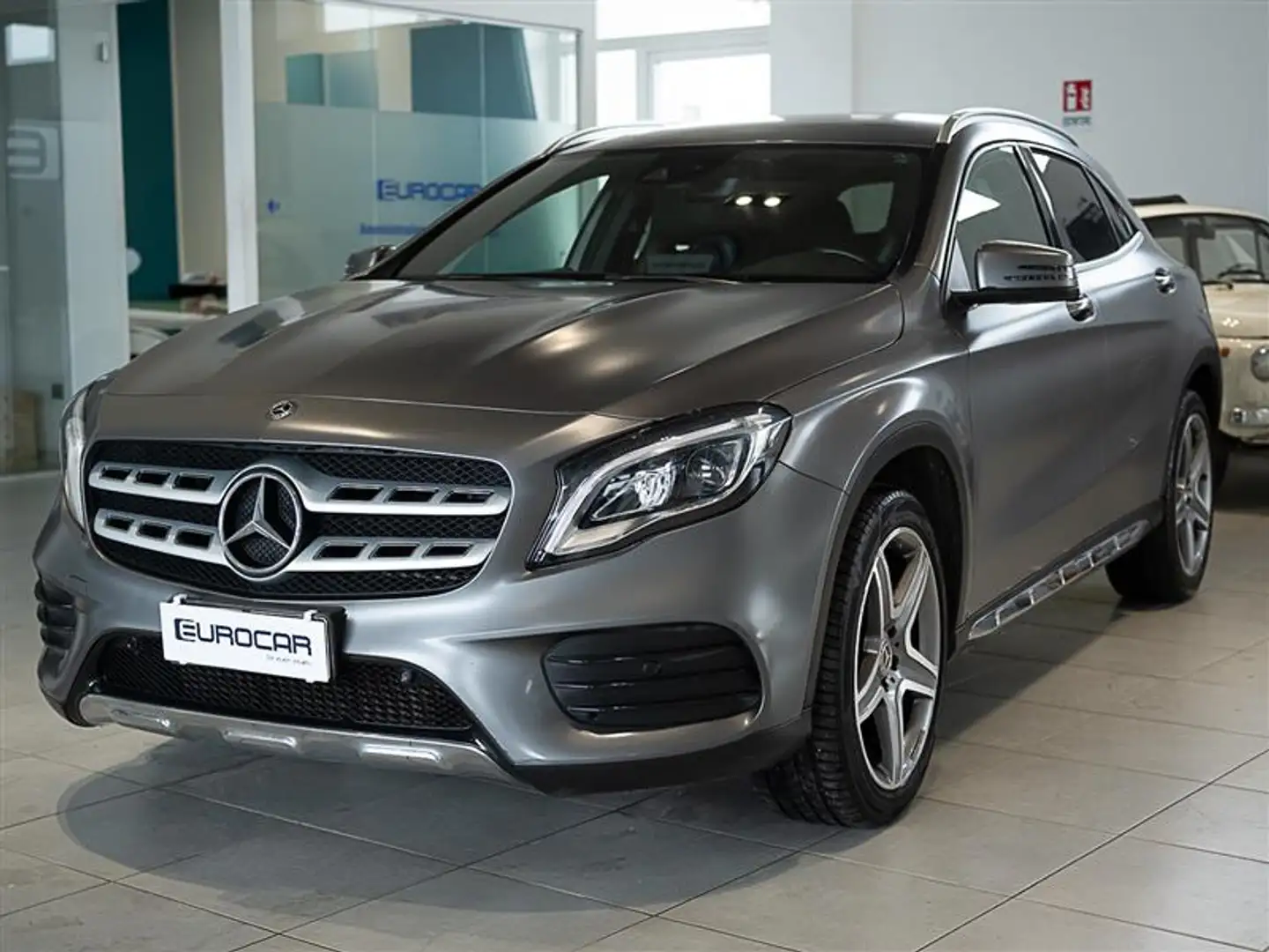 Mercedes-Benz GLA 180 CDI / d 1.5 110 Cv Automatic Premium 36 mesi garanzia Gris - 1