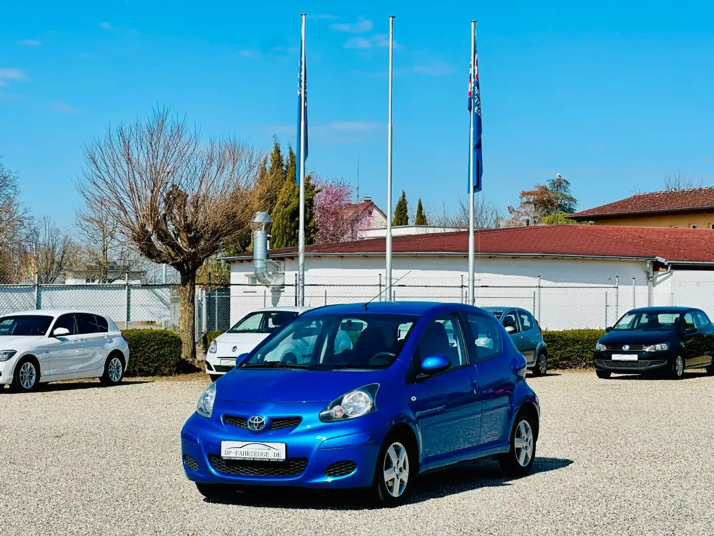 Toyota Aygo CoolBlue Klima TÜV&SERVICE NEU GARANTIE LM Blau - 2