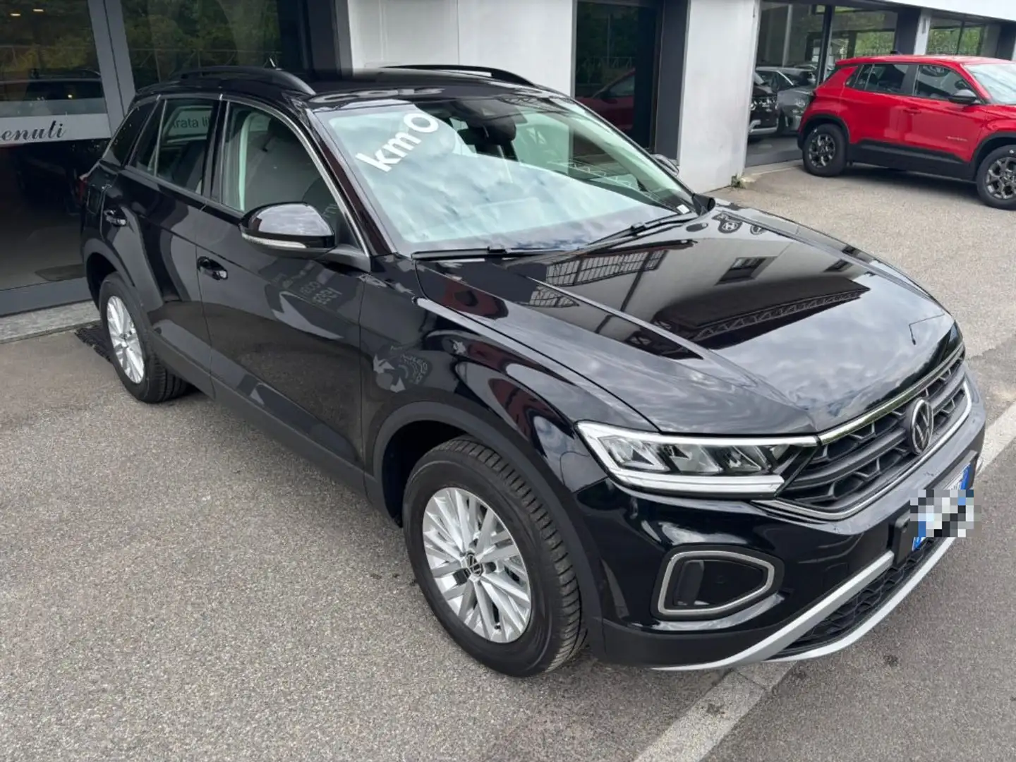 Volkswagen T-Roc 1.5 TSI ACT DSG Life Negro - 2