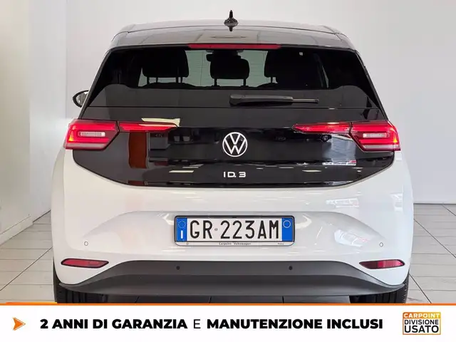 Volkswagen Id.3 view 5