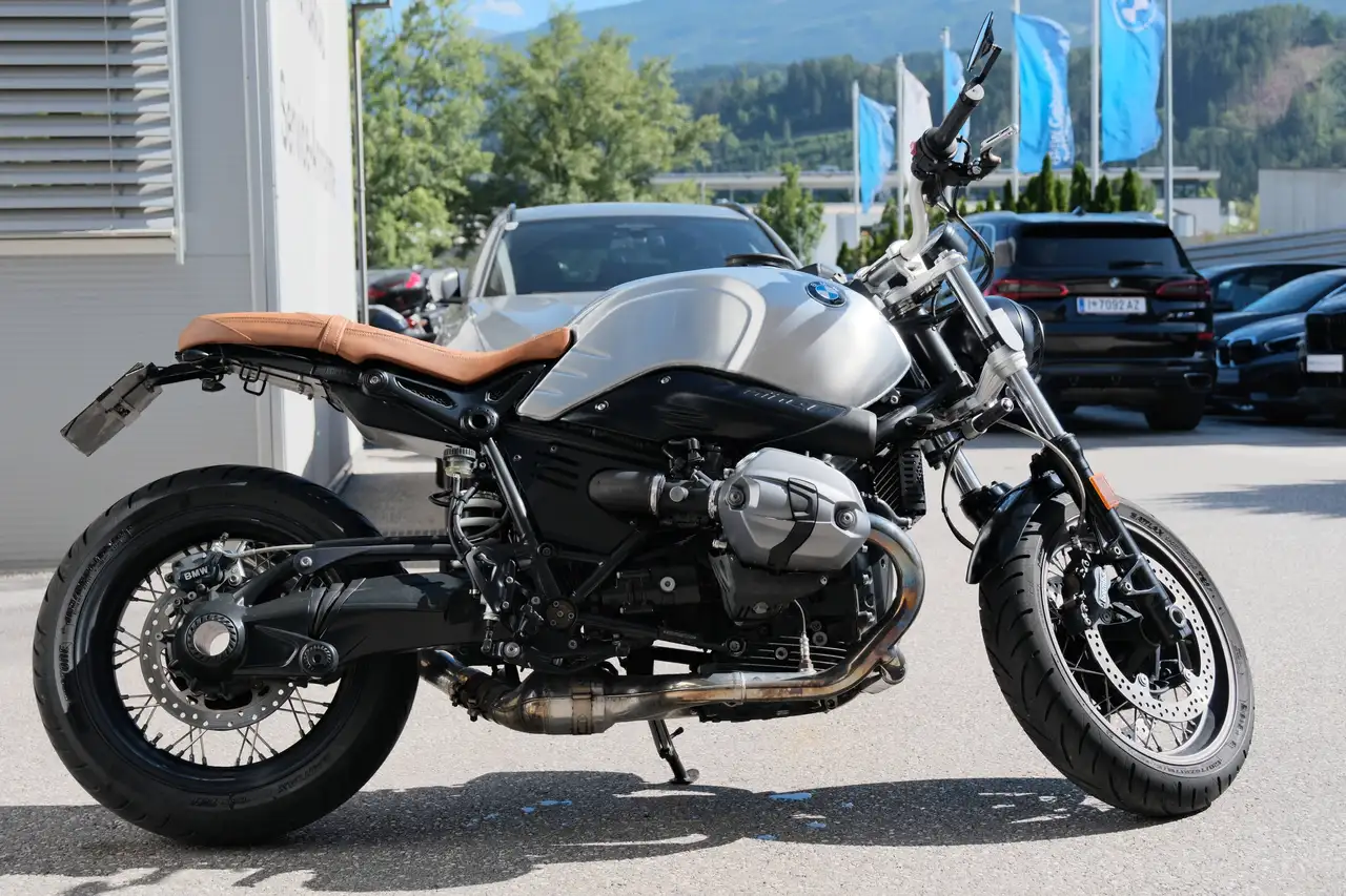 BMW R nineT