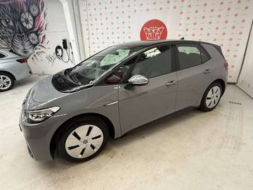 45 kWh Pure Performance Warmtepomp Infotainment pakket Carplay Inductief laden GSM Climatronic Discover navi Lane assist