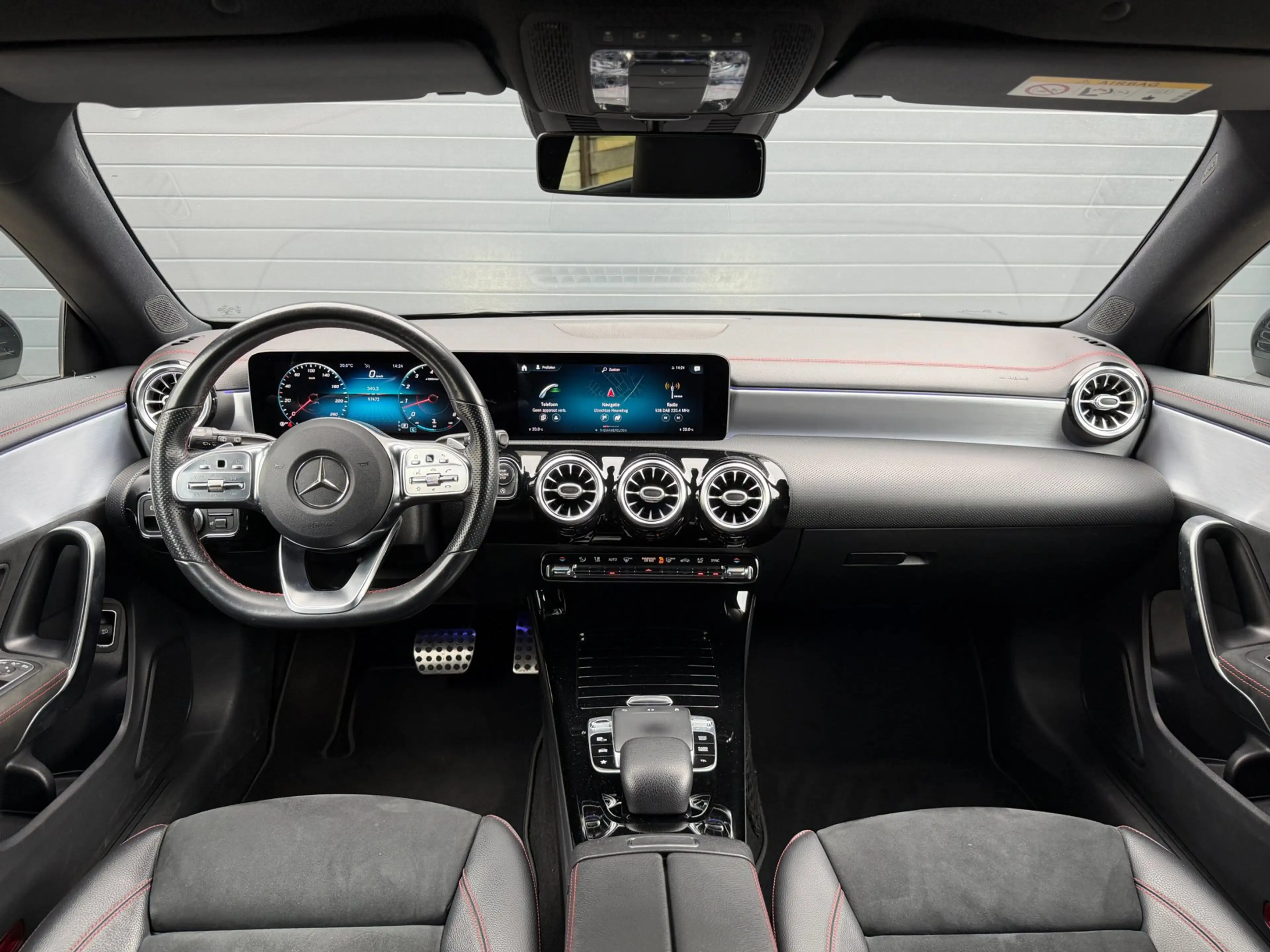 Mercedes-Benz CLA 220 Shooting Brake Advantage | Trh. — photo 3