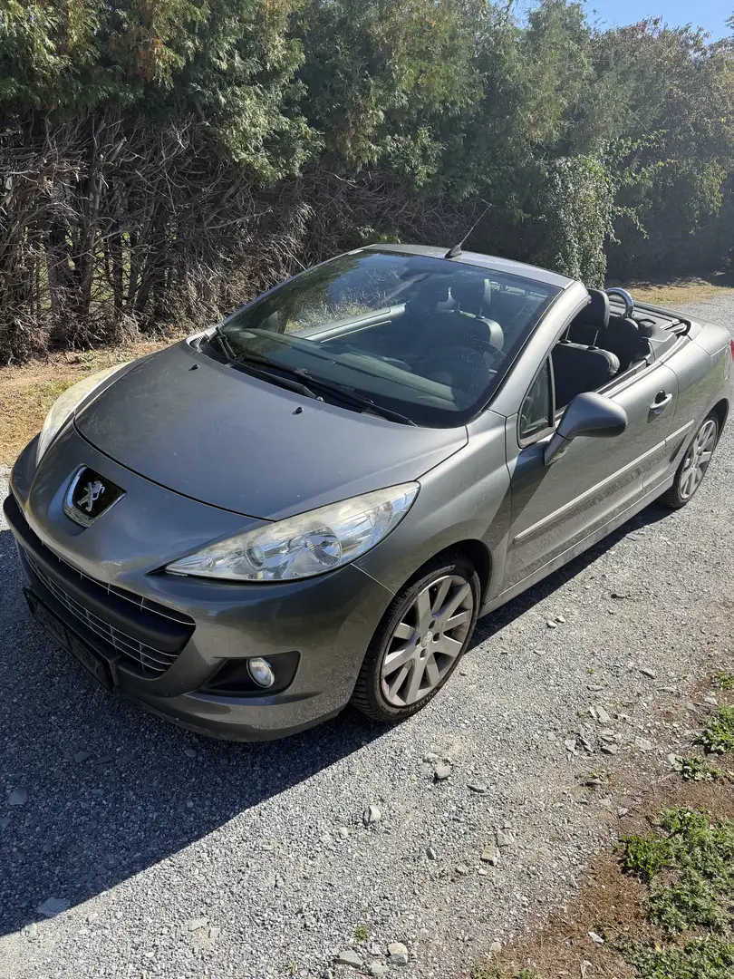 Peugeot 207 CC 1,6 VTi 16V Schwarz - 1